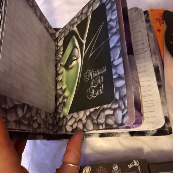 LARGE- NEW Colourpop HOCUS POCUS THEME Eyeshadow & MAKEUP LOT - Picture 6 of 10